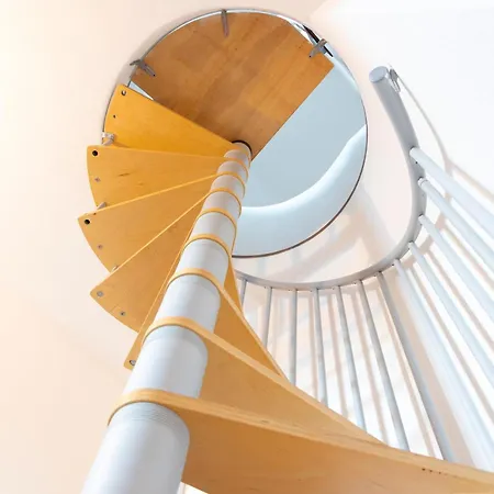 Aparthotel Chiaro Di Luna 4*
