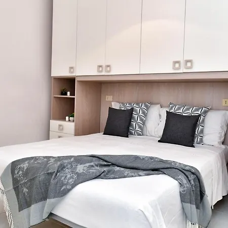 Chiaro Di Luna San Teodoro (Sardinia)