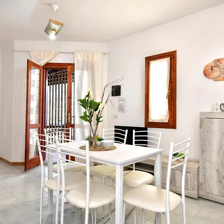 Chiaro Di Luna Aparthotel San Teodoro (Sardinia)