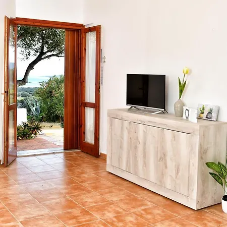 Chiaro Di Luna Aparthotel San Teodoro (Sardinia)