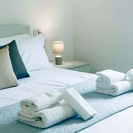 Aparthotel Chiaro Di Luna