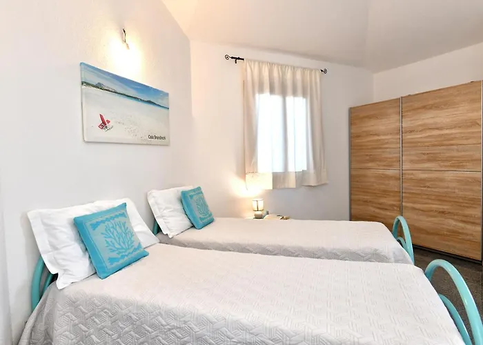 Apartahotel Chiaro Di Luna San Teodoro (Sardinia)